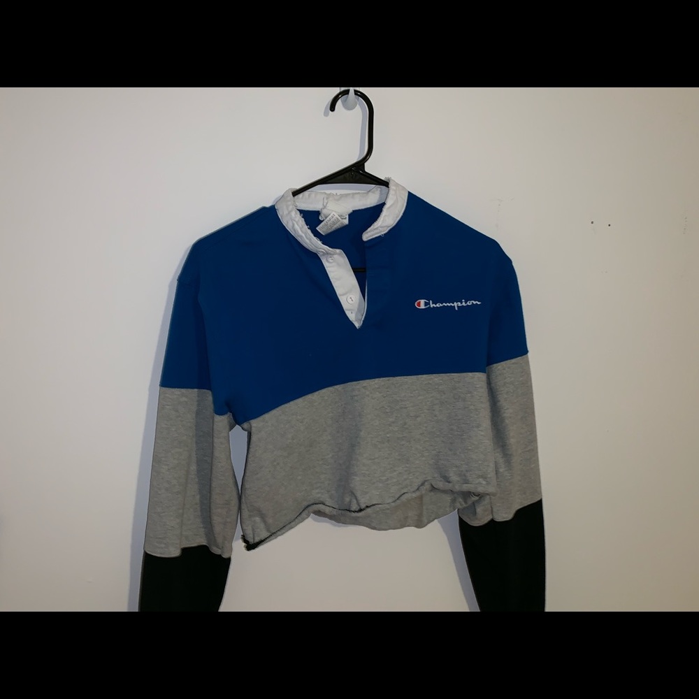 Long sleeve cropped champion shirt